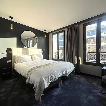 Paris Cloud Hotel