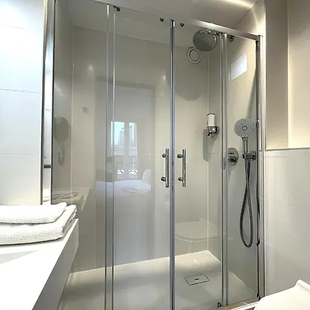 Paris Cloud Hotel 3*