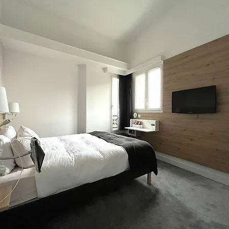 Paris Cloud Hotel 3*