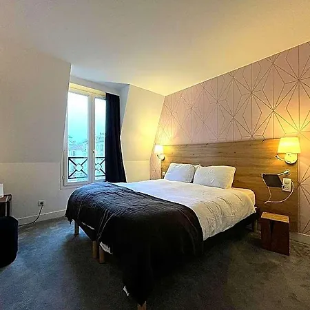 Hotel Paris Cloud