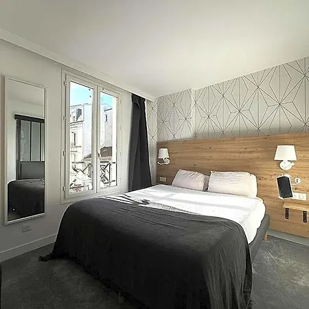 Paris Cloud Hotel 3*