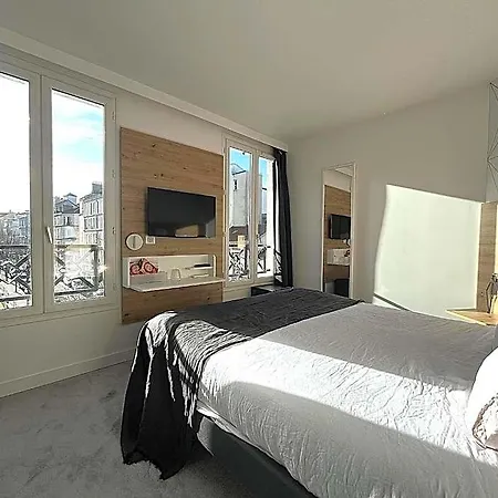 Paris Cloud Hotel 3*