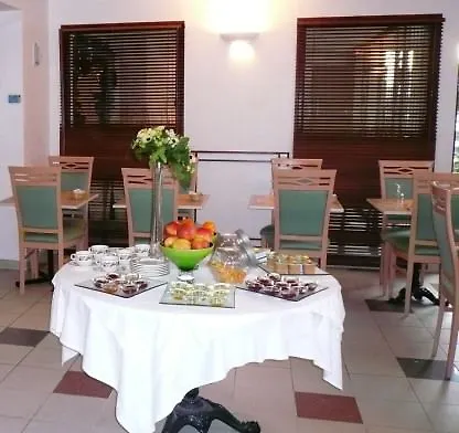 فندق باريس سان كلو سا كْلو